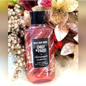 Bath & Body Works Emily in Paris Champagne In Paris Body Wash